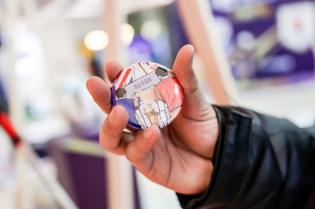 1700830051636054855.jpg zxb5.jpg