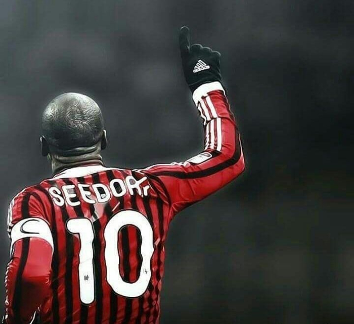 b体育app-米兰老照片回顾西多夫效力时期|AC米兰|ac米兰|克拉伦斯-西多夫_新浪新闻